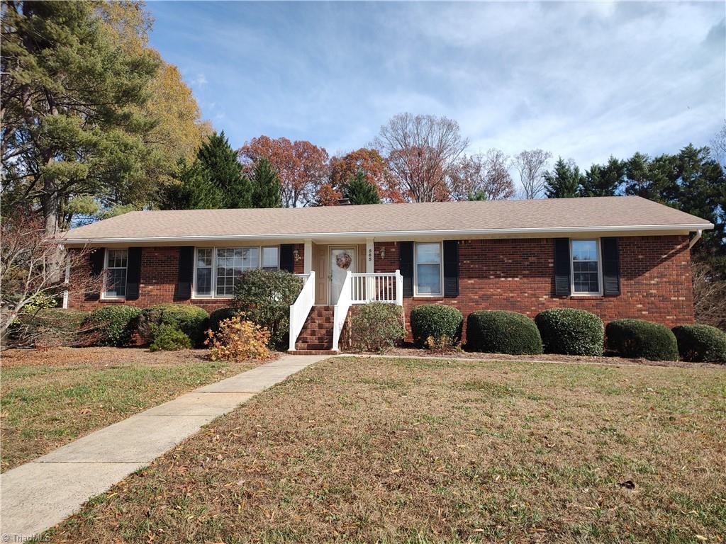 565 Drumheller Road Clemmons, NC 27012 - Photo 1 of 27 Gallery Image 1