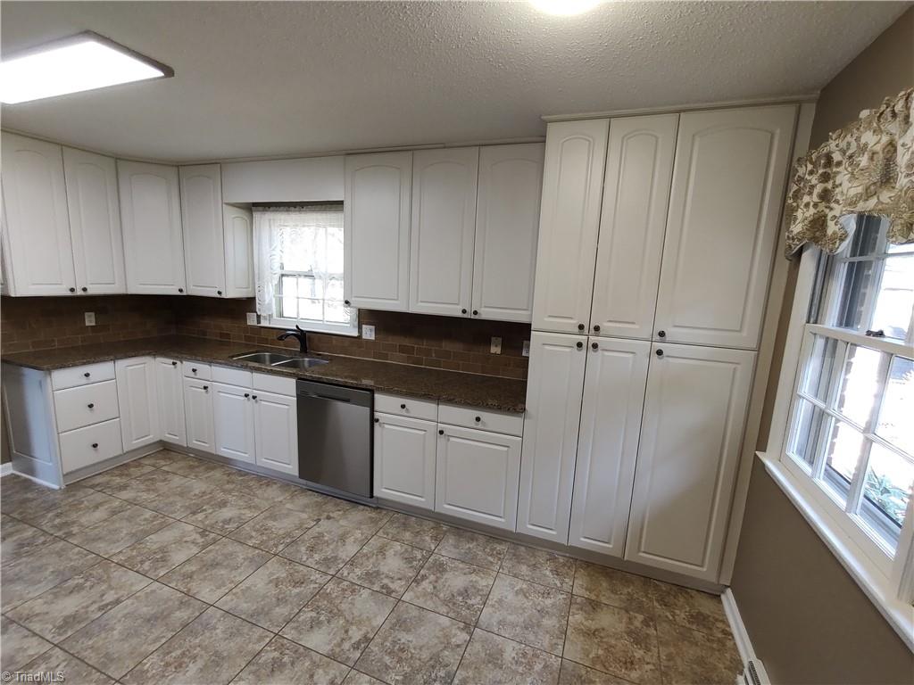 565 Drumheller Road Clemmons, NC 27012 - Photo 13 of 27 Gallery Image 13