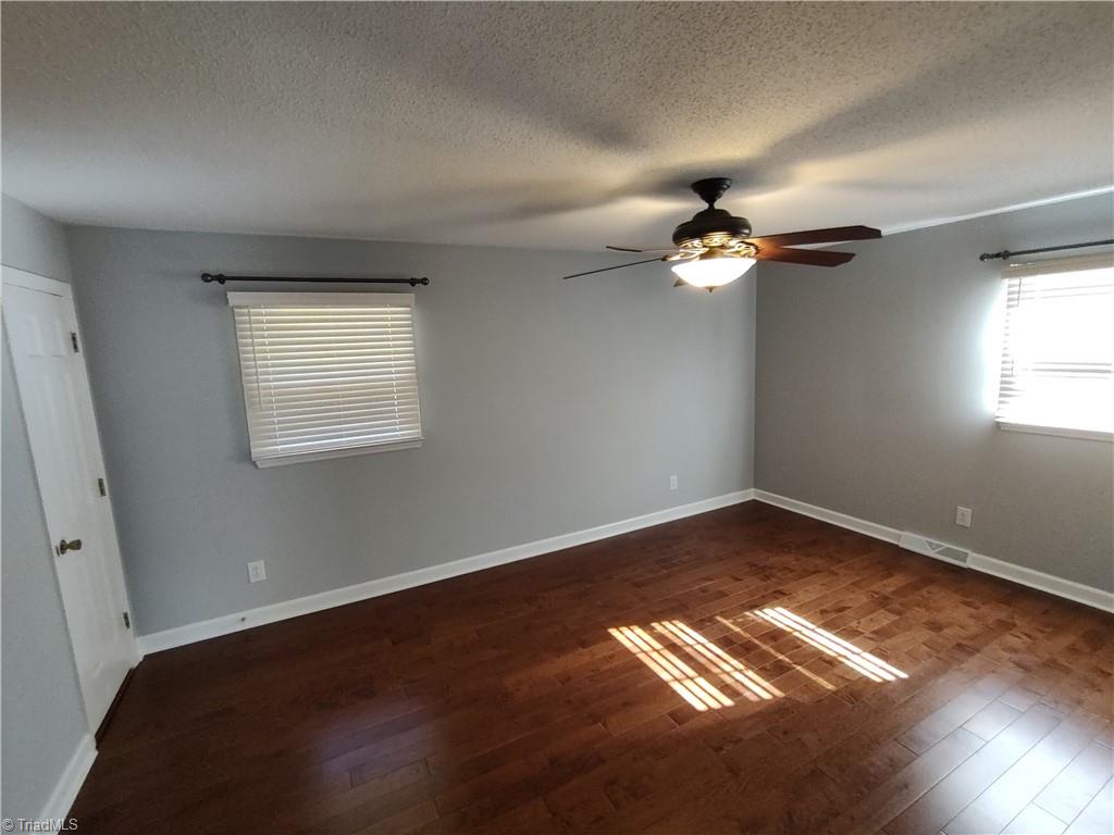 565 Drumheller Road Clemmons, NC 27012 - Photo 17 of 27 Primary Bedroom