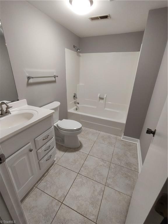 565 Drumheller Road Clemmons, NC 27012 - Photo 24 of 27 Full Bath in Basement