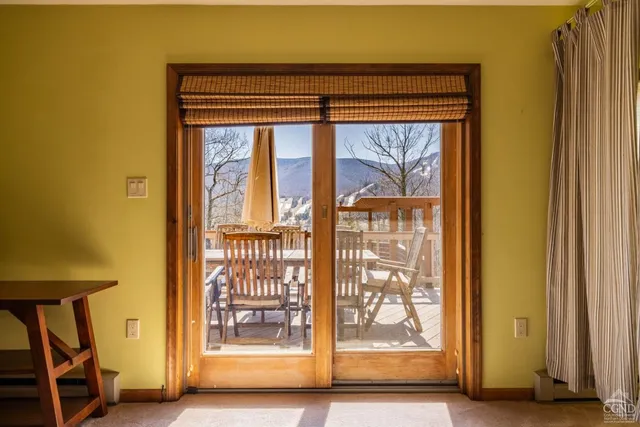 $899,000 | 213 Botti Drive, Hunter, NY 12442