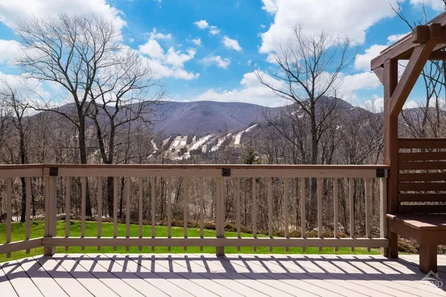 $899,000 | 213 Botti Drive, Hunter, NY 12442