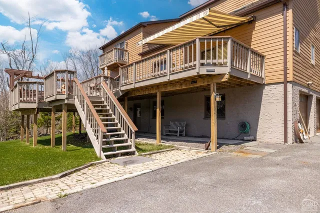 $899,000 | 213 Botti Drive, Hunter, NY 12442