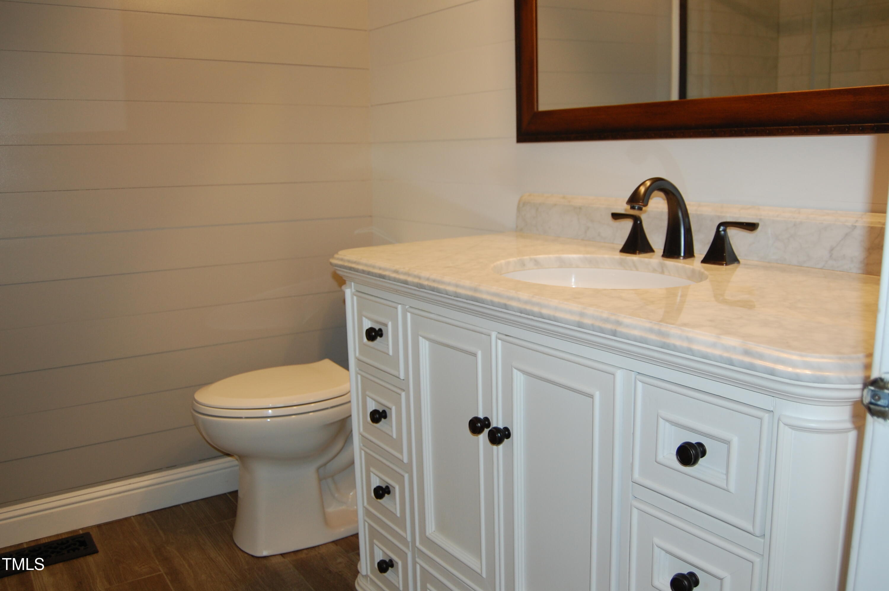 1418 Sherron Road Durham, NC 27703 - Photo 21 of 34 DSC_0331