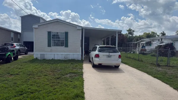 $289,990 | 7733 Southeast Fork River Drive, Stuart, FL 34997