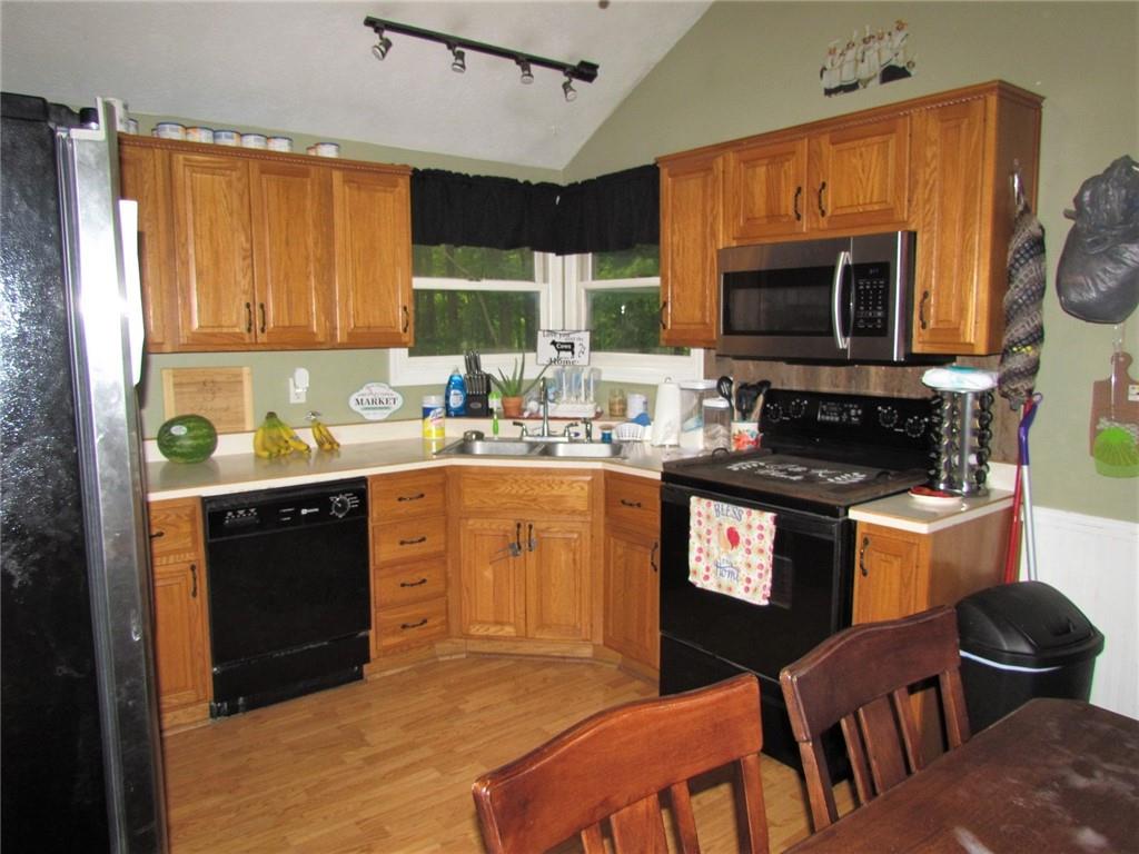 305 Mill Spring Court Fillmore, IN 46128 - Photo 4 of 23 Gallery Image 4