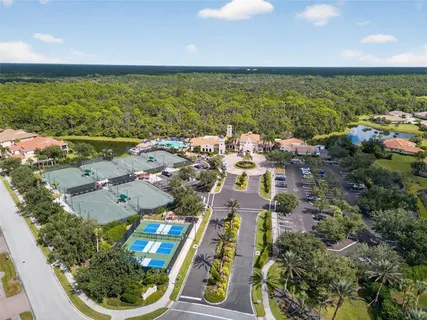 $574,900 | 366 Padova Way, North Venice, FL 34275