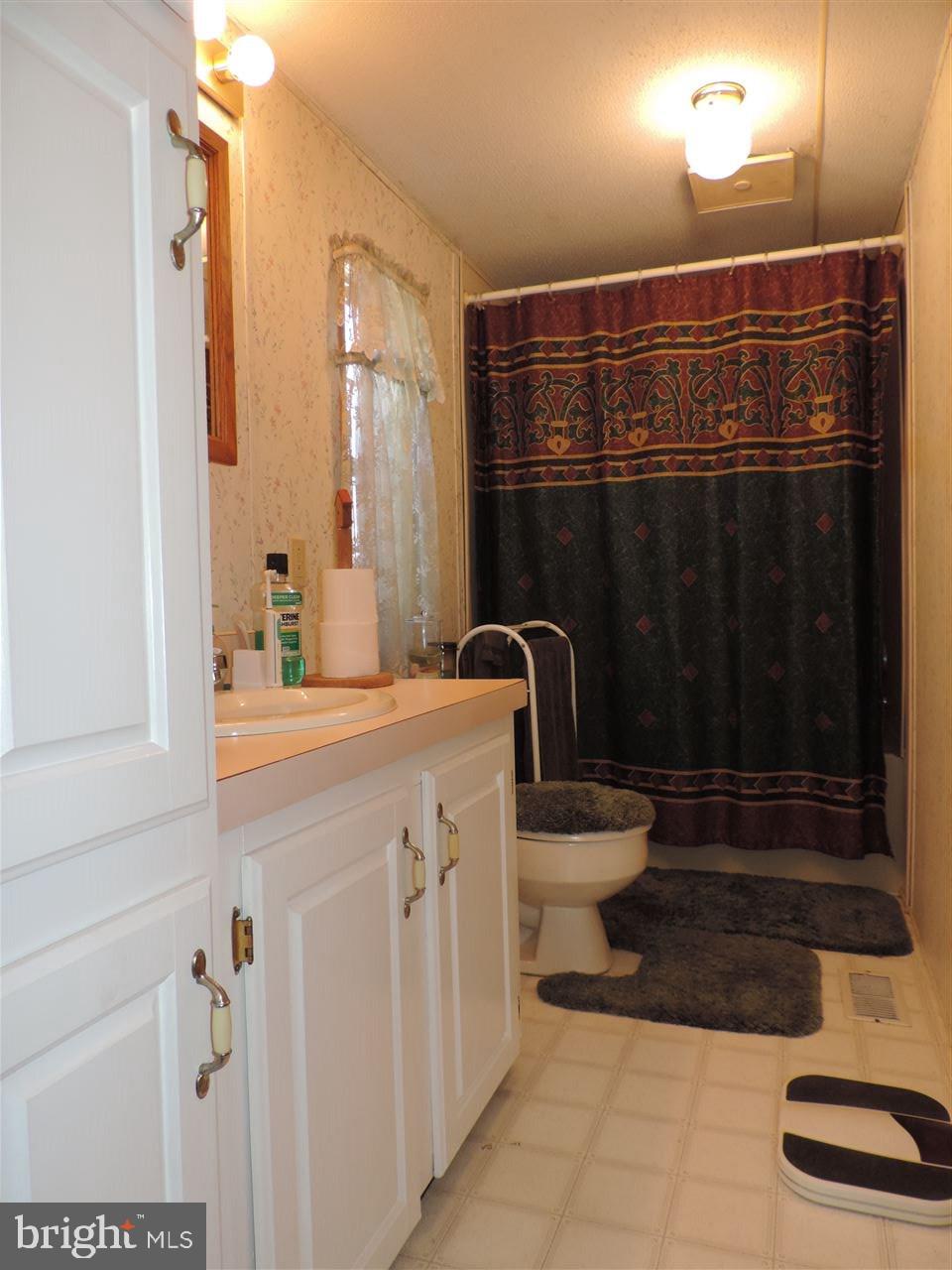 240 Pickett Road Dover, PA 17315 - Photo 22 of 36 Gallery Image 22