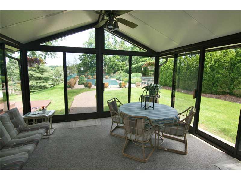 190 Delaware Trail Venetia, PA 15367 - Photo 12 of 25 Sunroom.