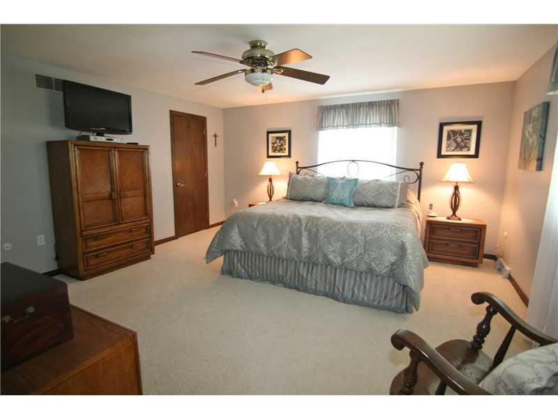 190 Delaware Trail Venetia, PA 15367 - Photo 15 of 25 Master Bedroom.