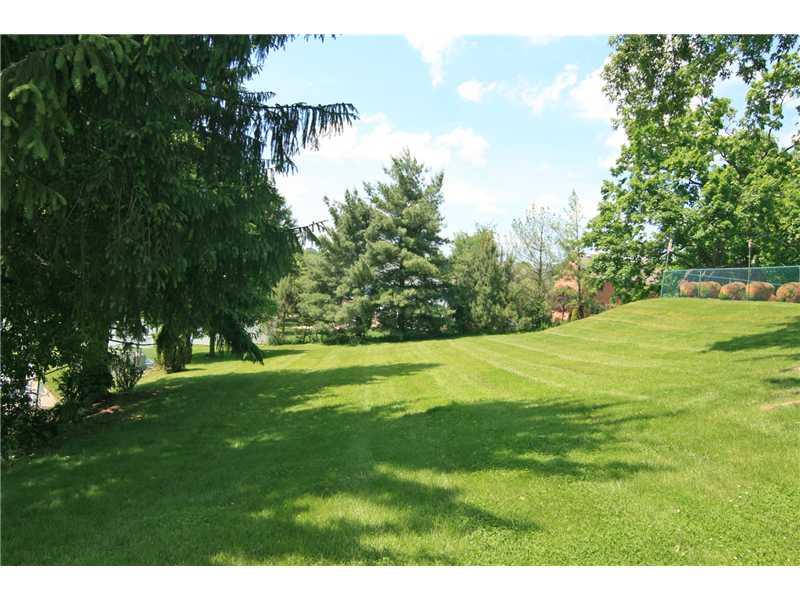 190 Delaware Trail Venetia, PA 15367 - Photo 24 of 25 Yard/Garden.