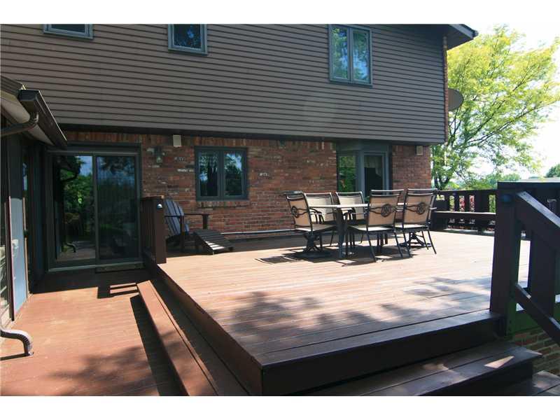 190 Delaware Trail Venetia, PA 15367 - Photo 9 of 25 Patio/Deck.