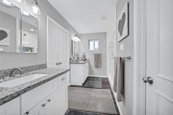 $2,850 | 143 Bluebonnet Street, Sugar Land, TX 77478