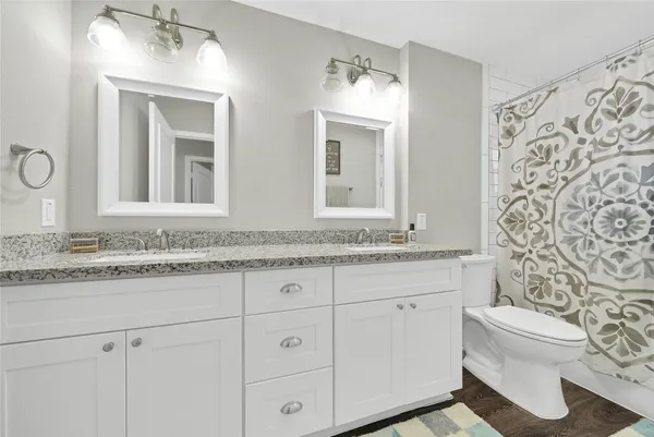 $2,850 | 143 Bluebonnet Street, Sugar Land, TX 77478