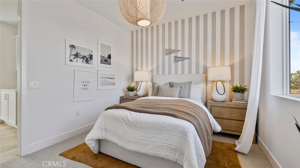 110 Seep Irvine, CA 92618 - Photo 17 of 33 a bedroom with a bed and a window