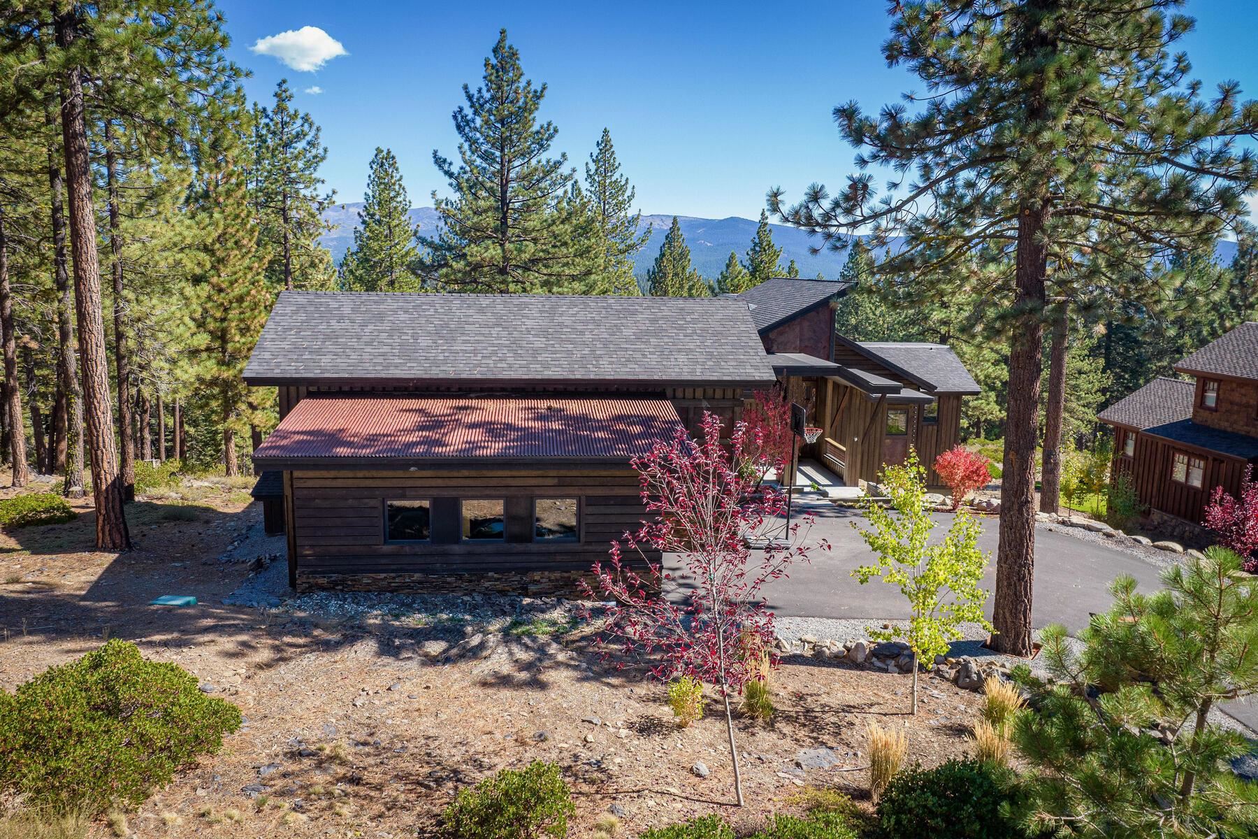 11863 Coburn Drive Truckee, CA 96161 - Photo 21 of 21 a view of a garden with an outdoor space