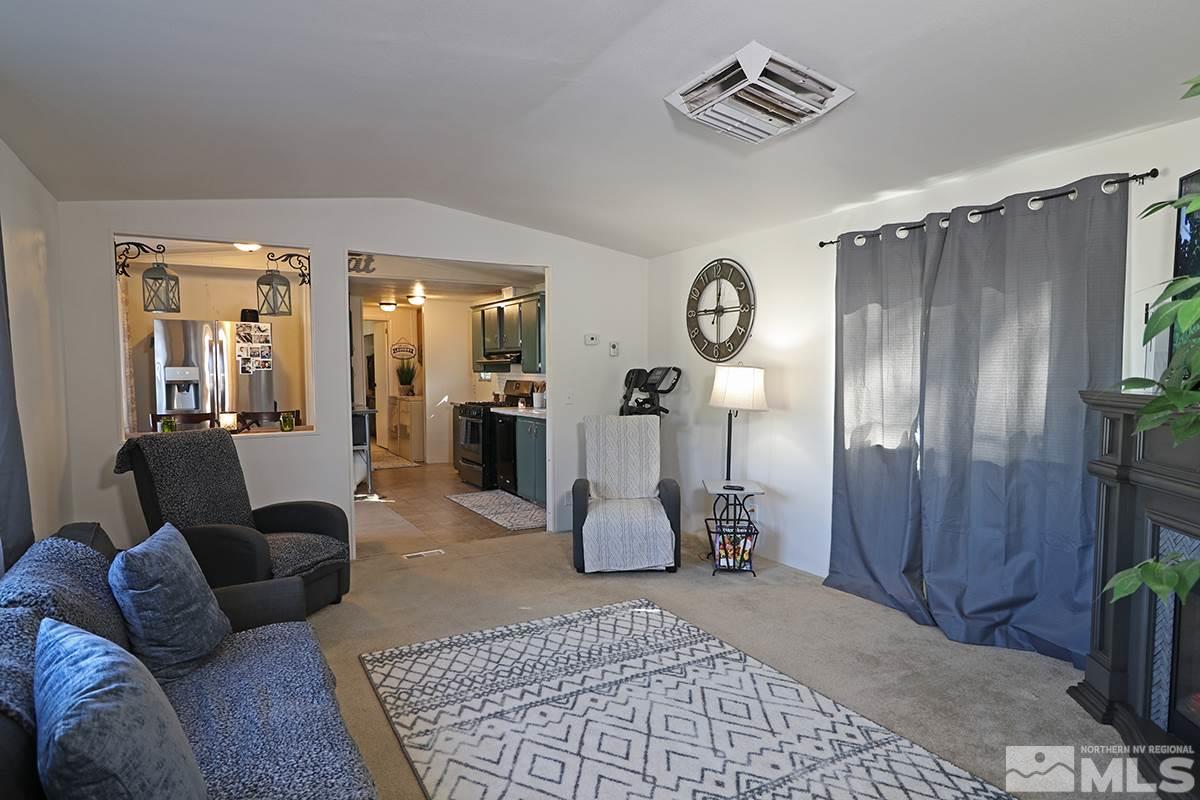 535 Budger Way Reno, NV 89506 - Photo 3 of 20 Photo 3