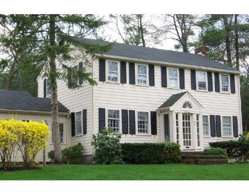 44 Brewster Road Hingham, MA 02043 - Photo 1 of 3 Gallery Image 1