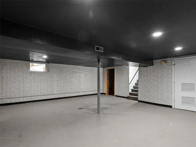 $235,000 | 8210 Ann Avenue, Kansas City, KS 66112