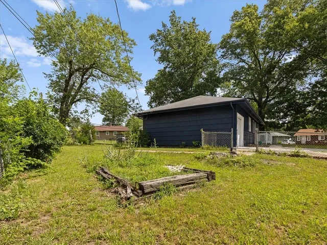 $235,000 | 8210 Ann Avenue, Kansas City, KS 66112