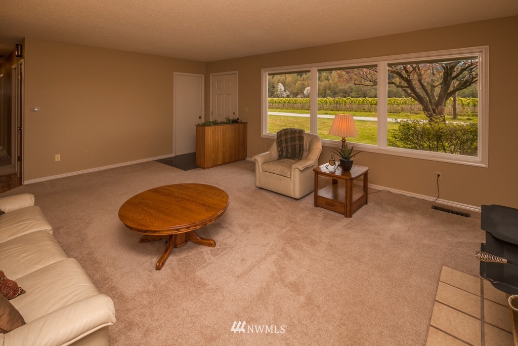 5683 Putnam Road Everson, WA 98247 - Photo 9 of 15