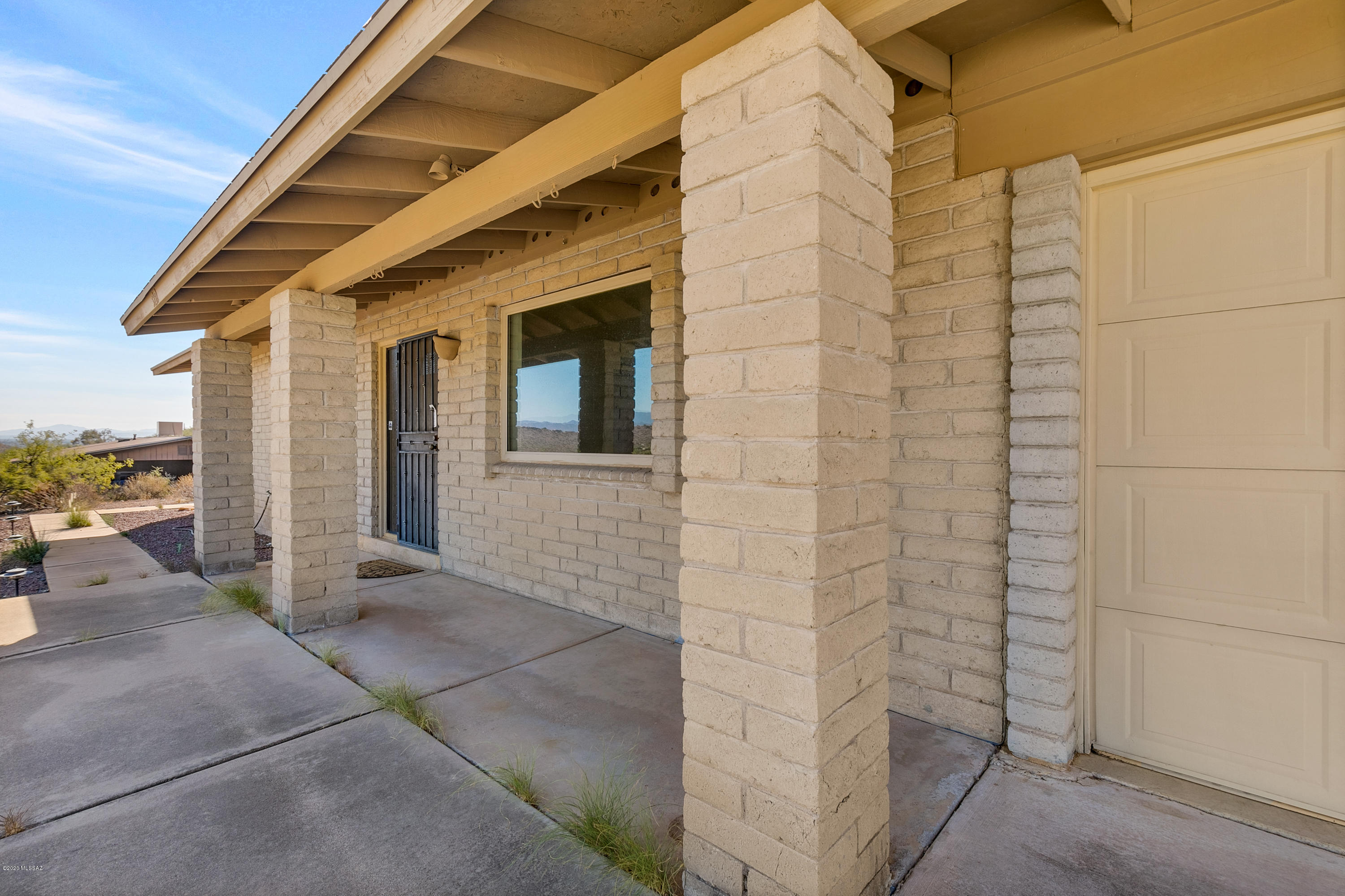 5121 North Kolb Road Tucson, AZ 85750 - Photo 3 of 27