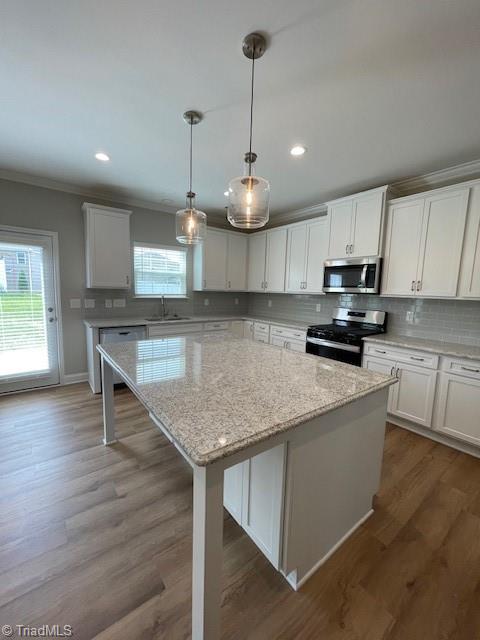 3198 Riley Ford Trail High Point, NC 27265 - Photo 9 of 32 Another view of the island