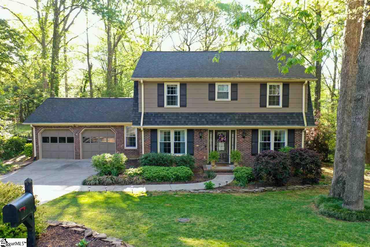 409 Foxcroft Road Greenville, SC 29615 - Photo 1 of 36 Gallery Image 1