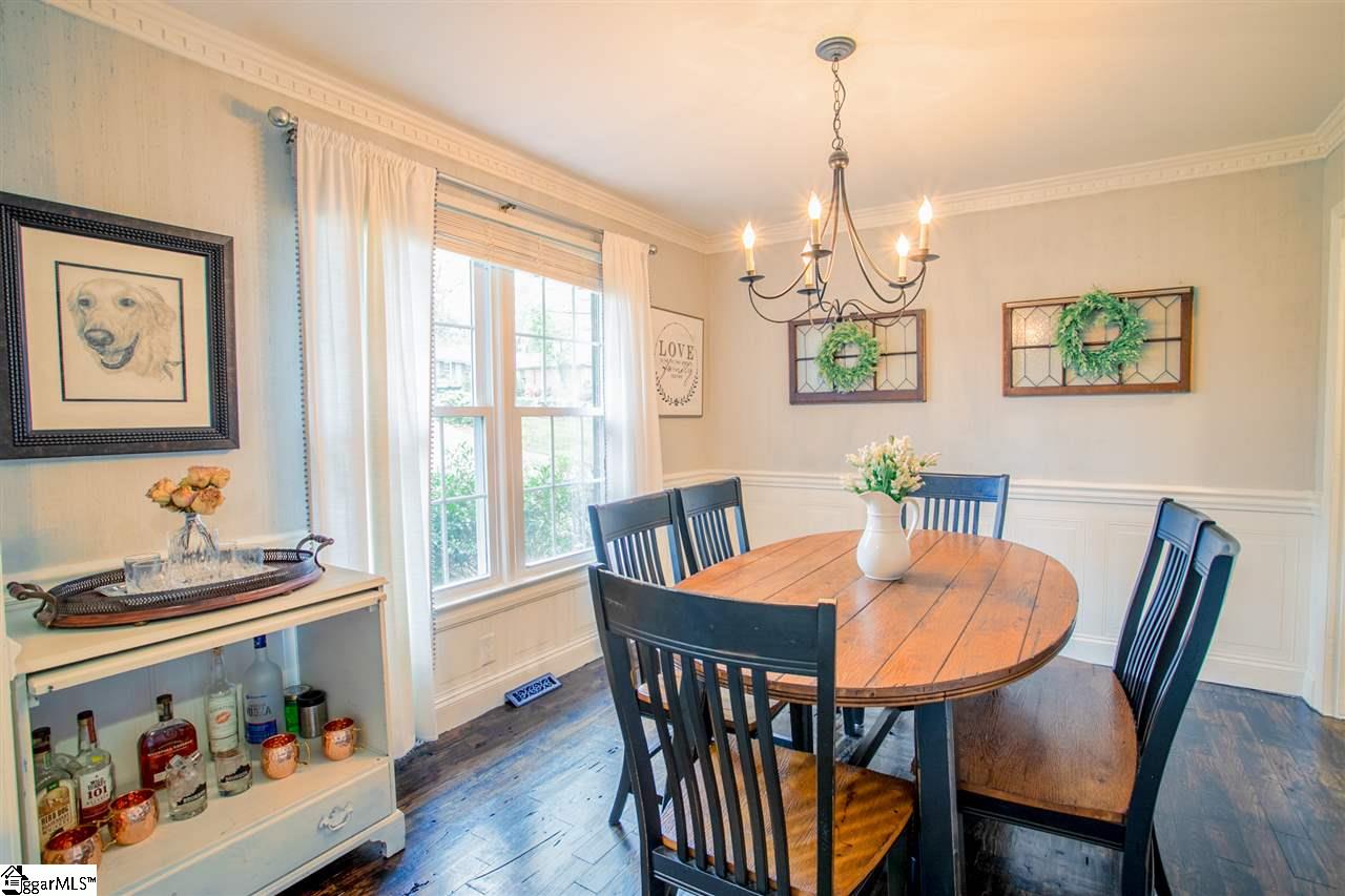 409 Foxcroft Road Greenville, SC 29615 - Photo 4 of 36 Gallery Image 4