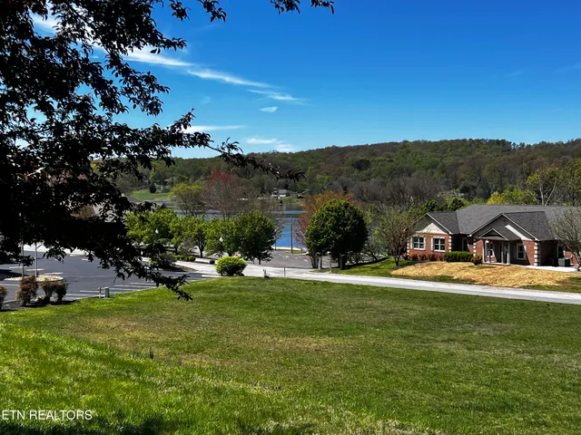 $2,200 | 3006 Brentwood Court, Kingston, TN 37763