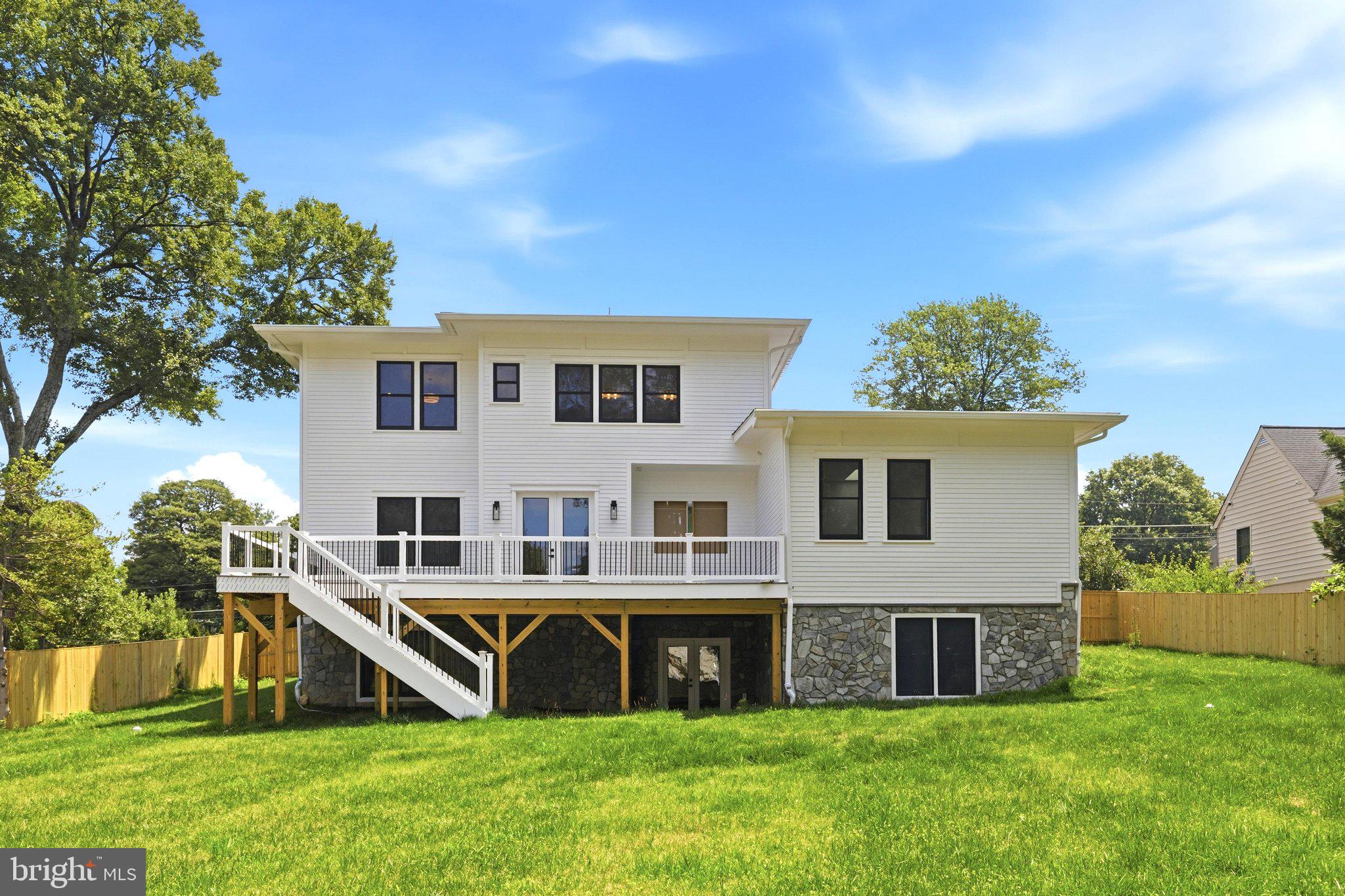 4008 Burke Station Road Fairfax, VA 22032 - Photo 41 of 41 Large fenced backyard