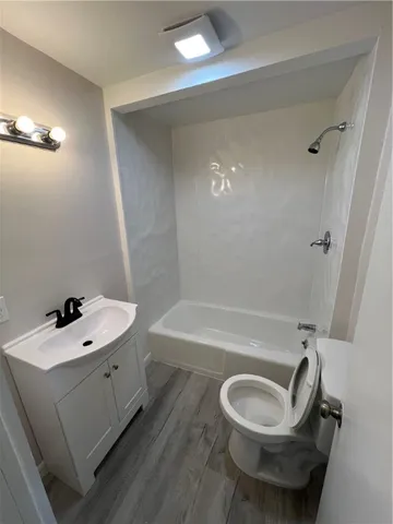 $1,825 | 34 Heroux Avenue, Unit 1, Woonsocket, RI 02895