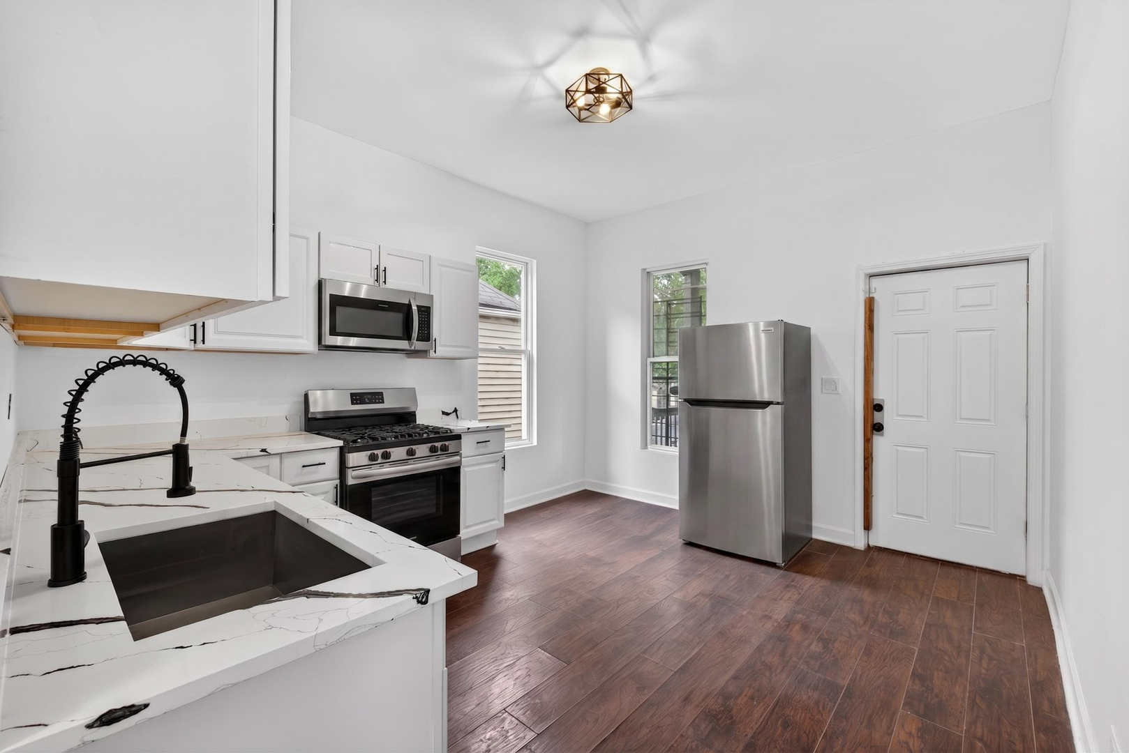 6018 South Sangamon Street Chicago, IL 60621 - Photo 33 of 41
