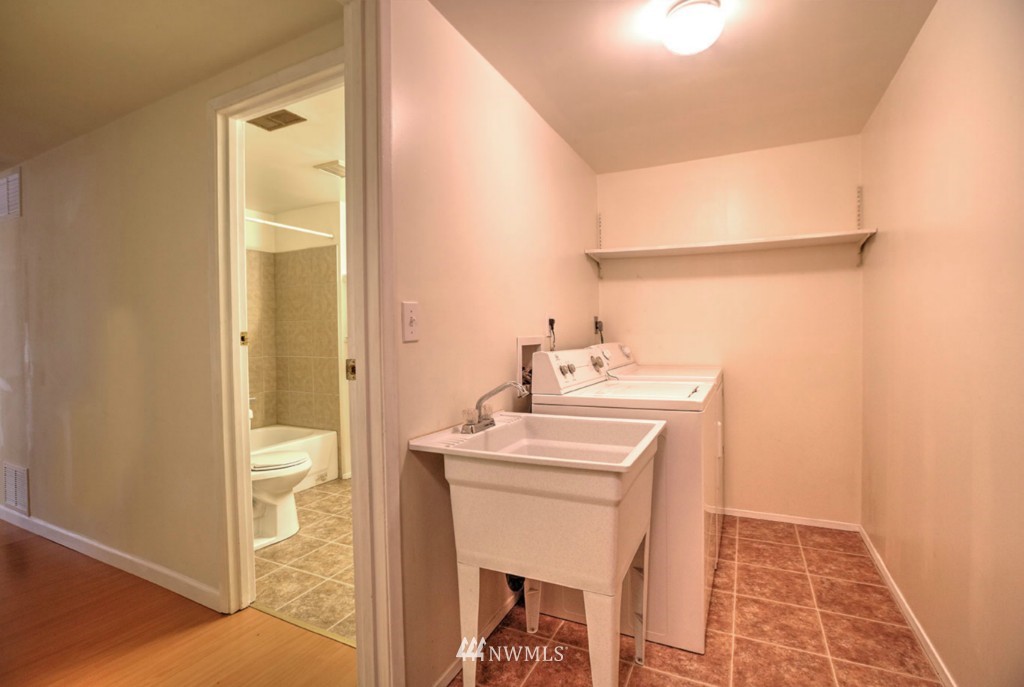 2811 Mill Avenue South Renton, WA 98055 - Photo 18 of 22