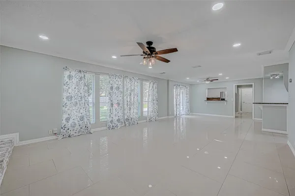 $2,850 | 8110 Bent Oak Lane, Spring, TX 77379