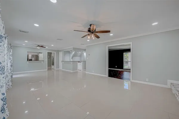 $2,850 | 8110 Bent Oak Lane, Spring, TX 77379