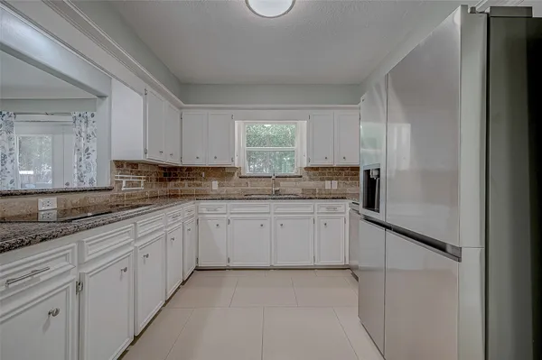 $2,850 | 8110 Bent Oak Lane, Spring, TX 77379