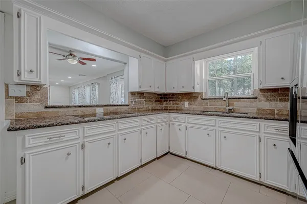 $2,850 | 8110 Bent Oak Lane, Spring, TX 77379