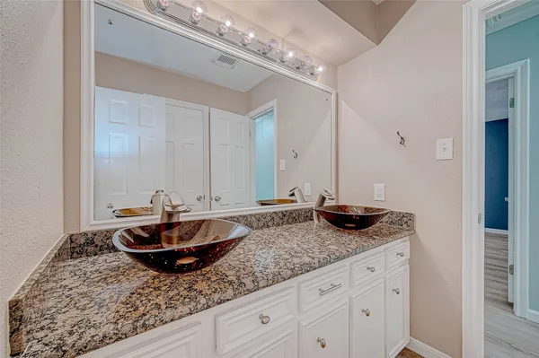 $2,850 | 8110 Bent Oak Lane, Spring, TX 77379