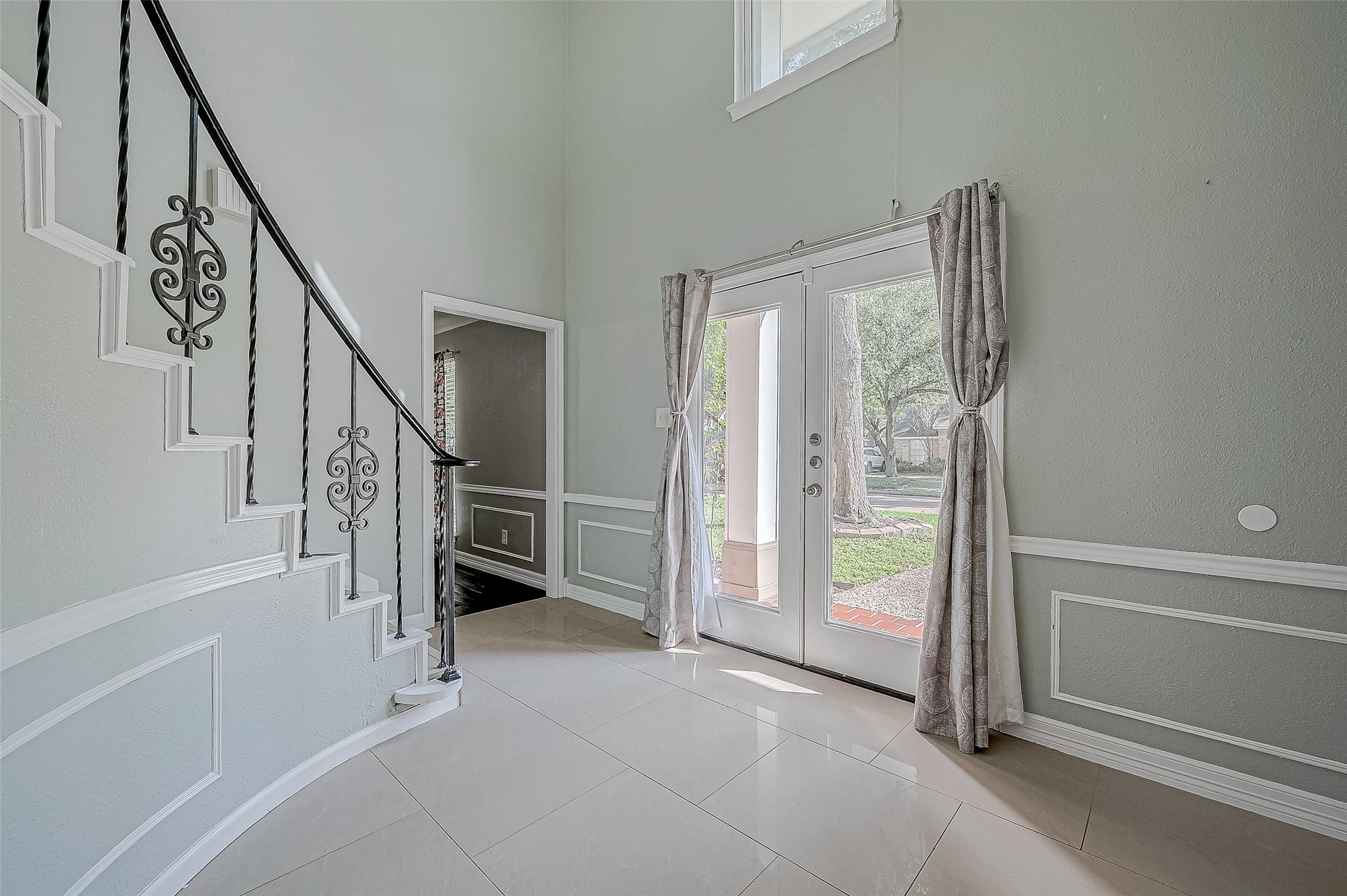 8110 Bent Oak Lane Spring, TX 77379 - Photo 4 of 49