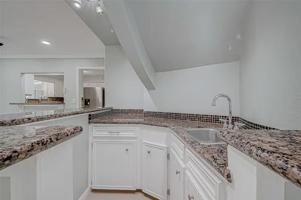 $2,850 | 8110 Bent Oak Lane, Spring, TX 77379