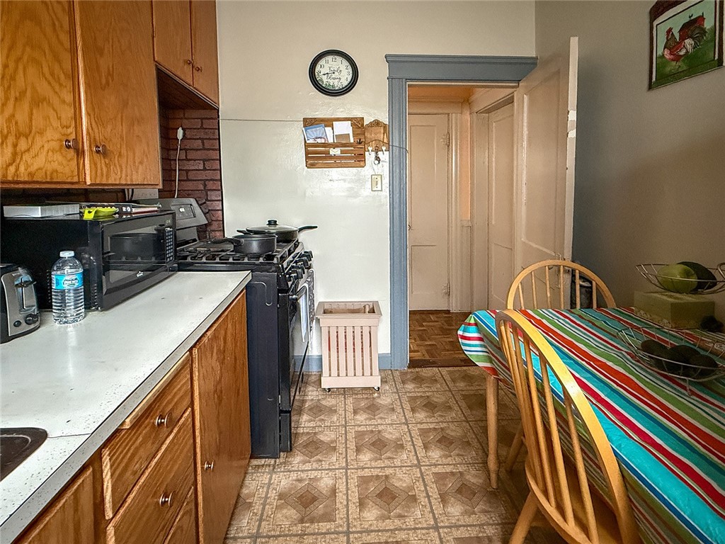 104 Bates Street Pawtucket, RI 02861 - Photo 24 of 46