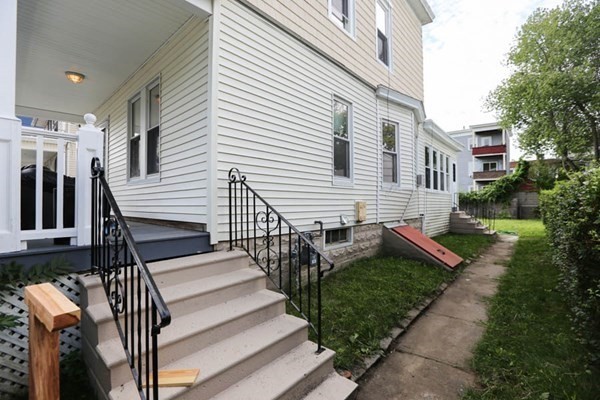 39 Inman Street Lawrence, MA 01843 - Photo 2 of 18 Gallery Image 2