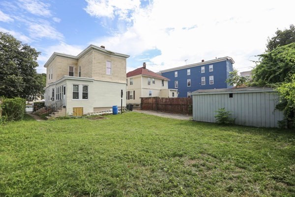 39 Inman Street Lawrence, MA 01843 - Photo 3 of 18 Gallery Image 3