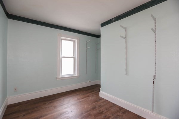 39 Inman Street Lawrence, MA 01843 - Photo 8 of 18 Gallery Image 8