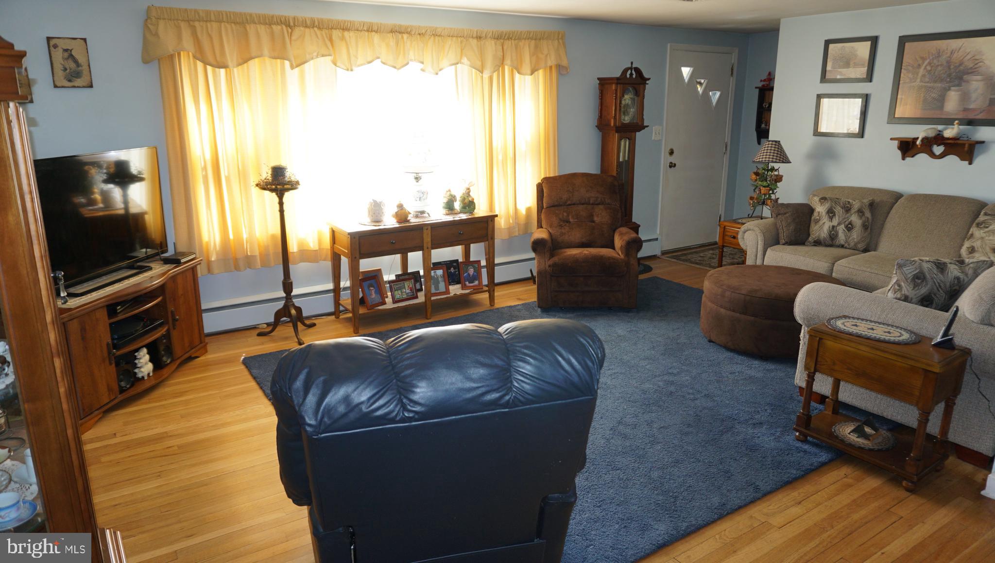 373 Edgehill Road York, PA 17403 - Photo 15 of 41