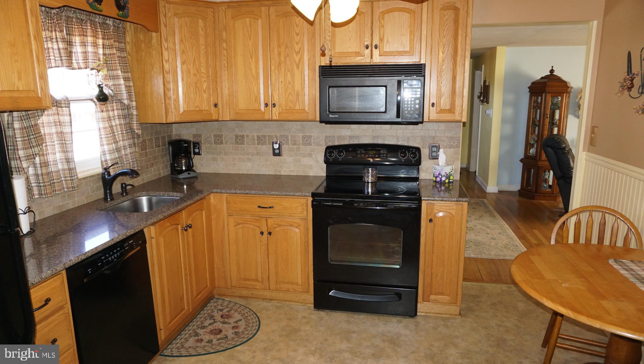 373 Edgehill Road York, PA 17403 - Photo 22 of 41