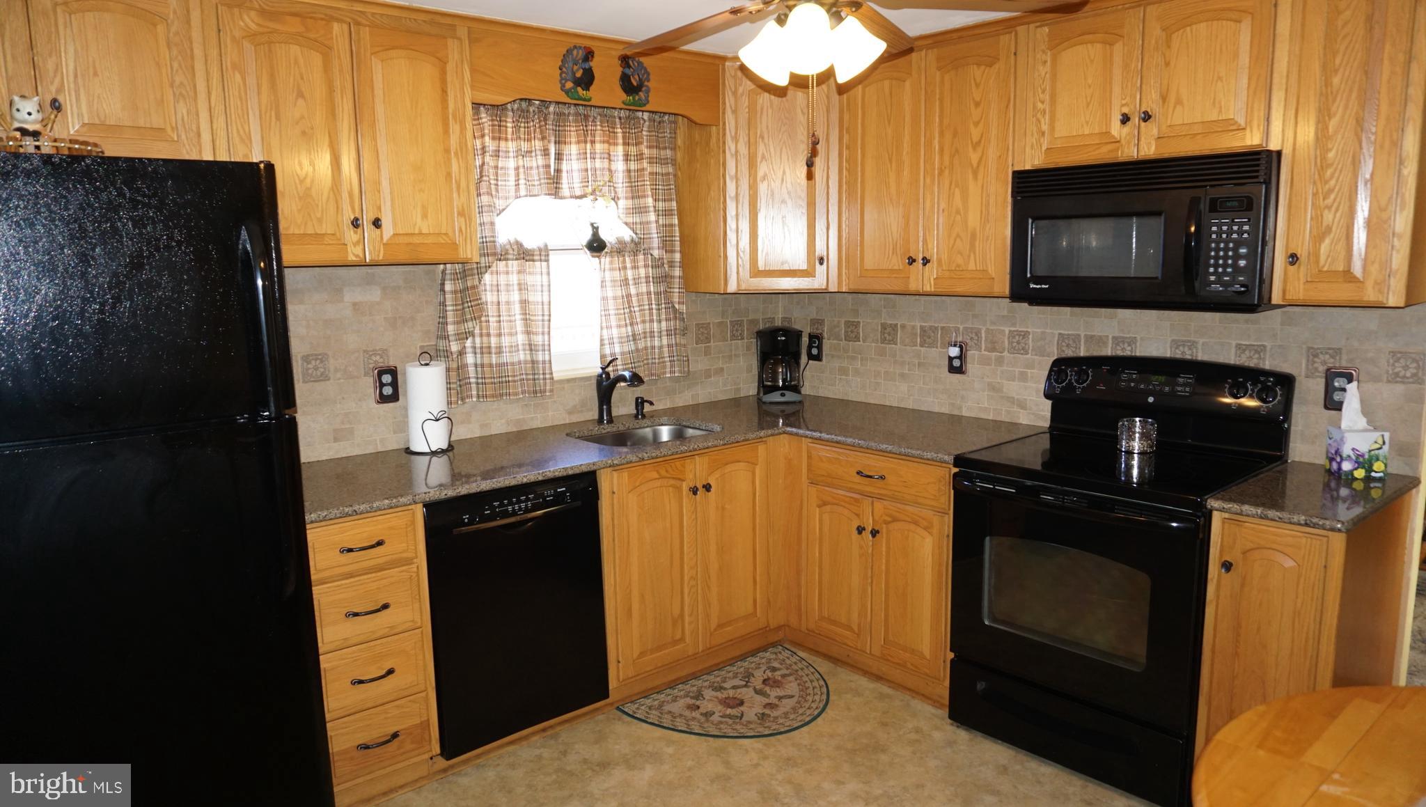 373 Edgehill Road York, PA 17403 - Photo 23 of 41