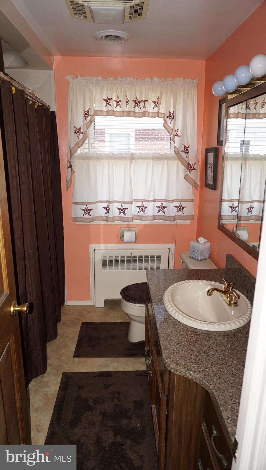 373 Edgehill Road York, PA 17403 - Photo 27 of 41