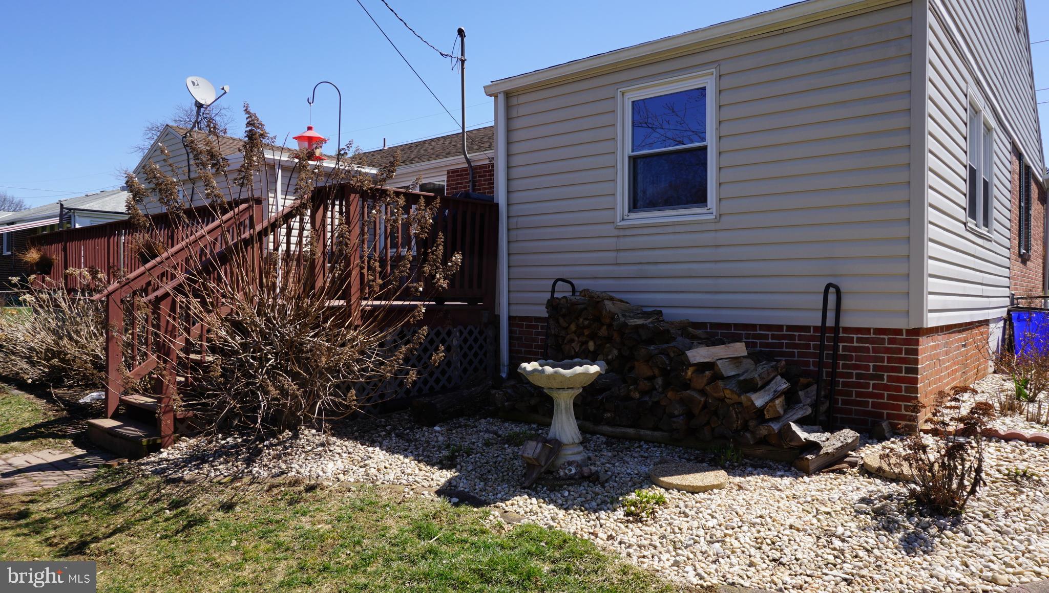 373 Edgehill Road York, PA 17403 - Photo 4 of 41